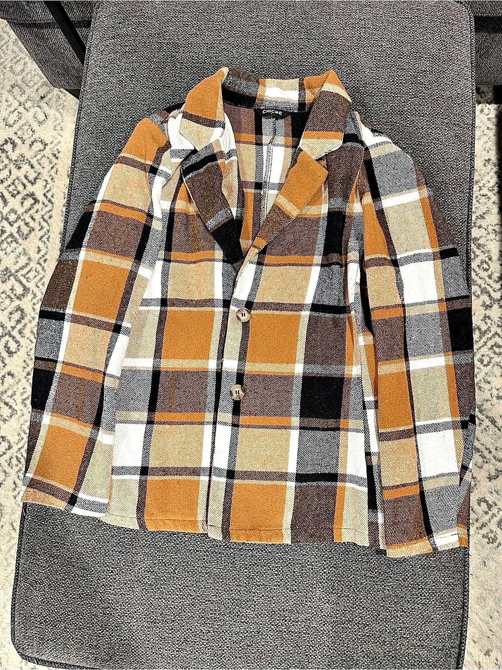 CHICME Plaid Jacket in Brown & White Large Like New